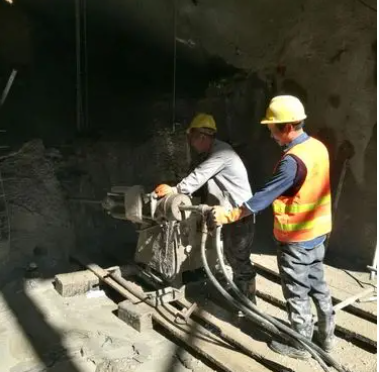 清水水下抗分散灌浆料特点 水下不分散注浆料介绍